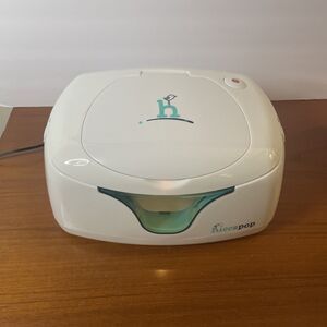Hiccapop Ultra Baby Wipe Warmer and  Dispenser Holder Case w/ Changing Light